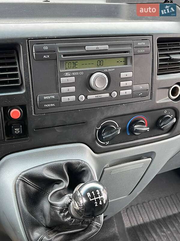 Грузовой фургон Ford Transit 2008 в Киеве фото 7 Грузовой фургон Ford Transit 2008 в Киеве