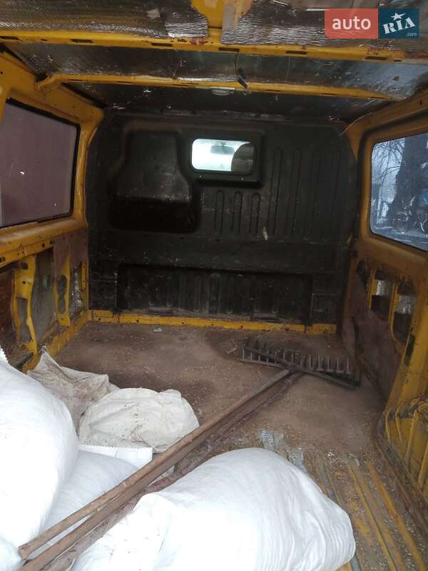 Вантажний фургон Ford Transit 2006 в Тетієві