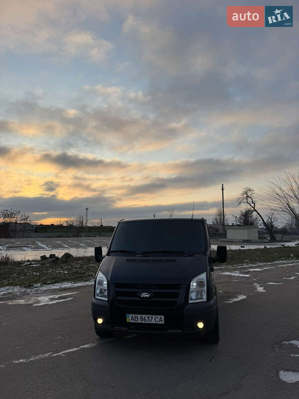 Грузовой фургон Ford Transit 2009 в Николаеве