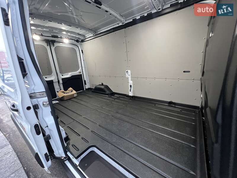 Грузовой фургон Ford Transit 2024 в Киеве фото 23 Грузовой фургон Ford Transit 2024 в Киеве