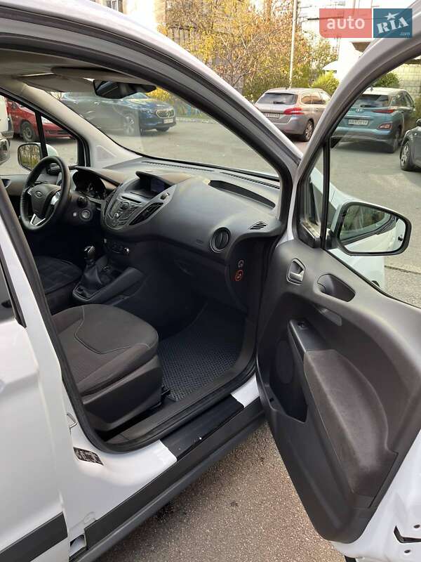 Вантажний фургон Ford Transit 2015 в Києві фото 13 Вантажний фургон Ford Transit 2015 в Києві