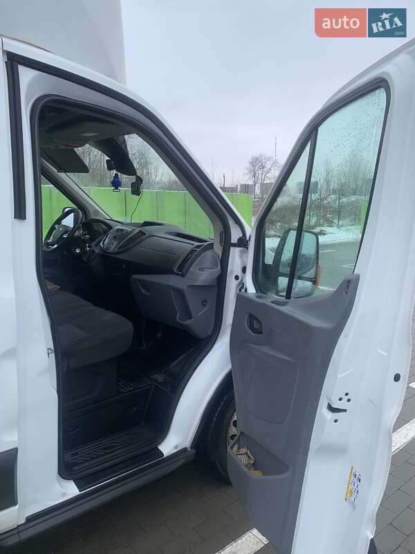 Вантажний фургон Ford Transit 2018 в Вінниці