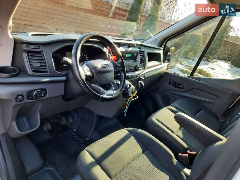 Вантажопасажирський фургон Ford Transit 2020 в Києві