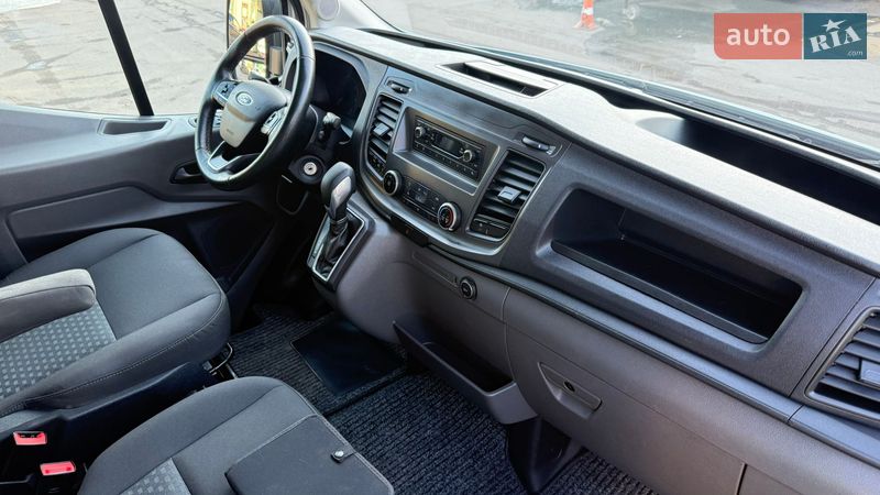 Вантажний фургон Ford Transit 2020 в Луцьку