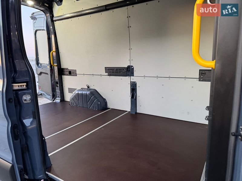 Грузовой фургон Ford Transit 2021 в Ирпене