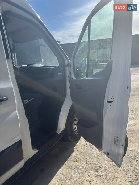 Грузовой фургон Ford Transit 2018 в Виннице