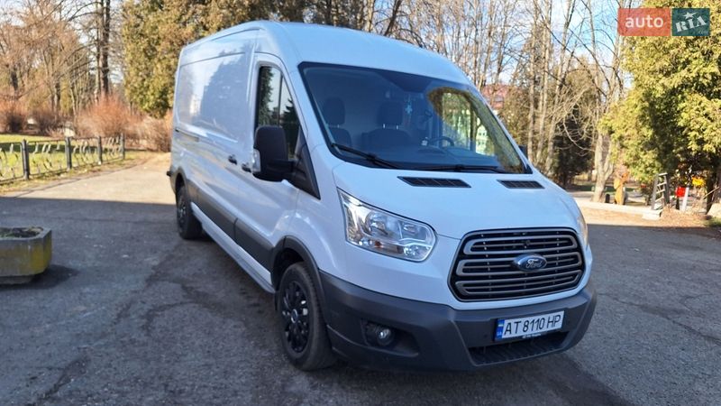 Грузовой фургон Ford Transit 2016 в Бурштыне