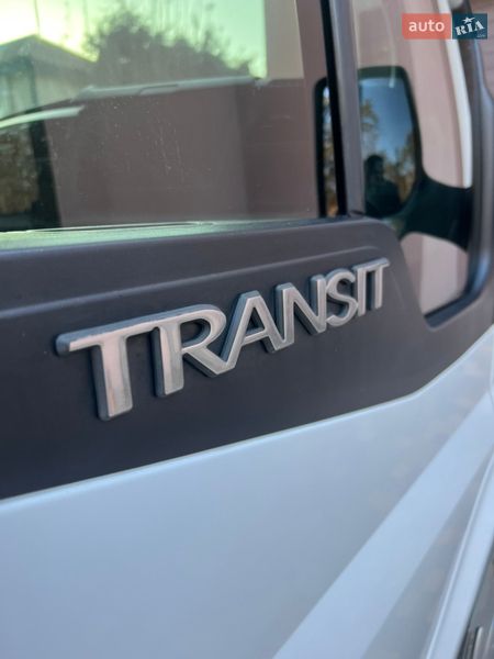 Вантажний фургон Ford Transit 2012 в Києві