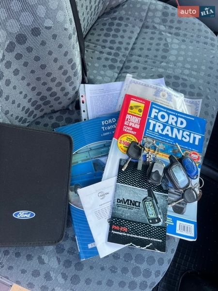 Вантажний фургон Ford Transit 2012 в Києві