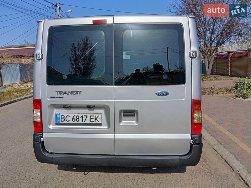 Грузовой фургон Ford Transit 2006 в Николаеве