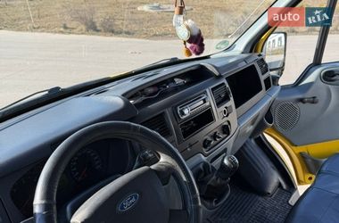 Минивэн Ford Transit 2008 в Коростене
