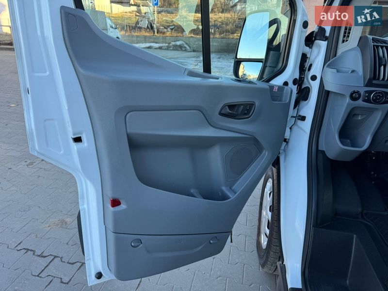 Минивэн Ford Transit 2020 в Ирпене