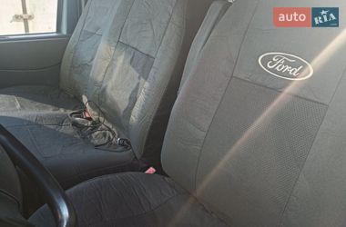 Грузопассажирский фургон Ford Transit 2006 в Мене