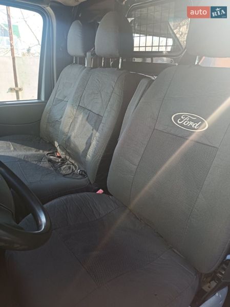 Грузопассажирский фургон Ford Transit 2006 в Мене