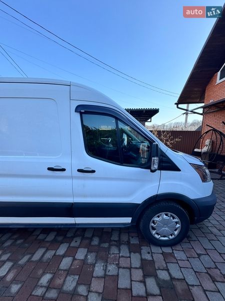 Вантажний фургон Ford Transit 2017 в Полтаві