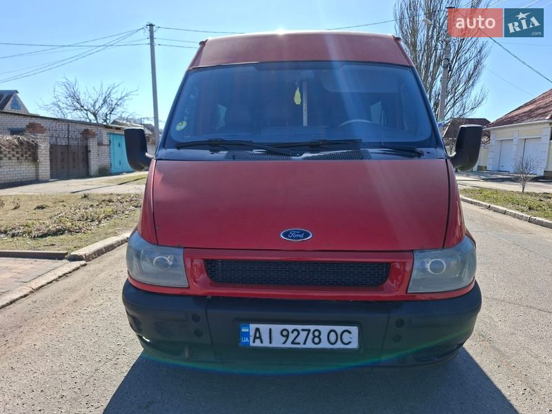 Грузовой фургон Ford Transit 2002 в Николаеве