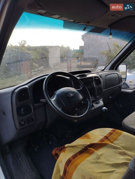 Вантажопасажирський фургон Ford Transit 2002 в Нікополі