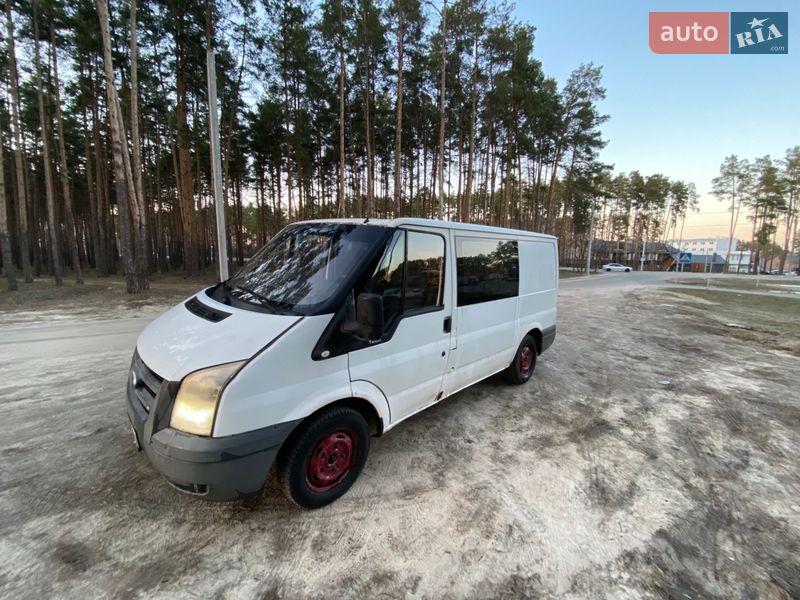 Грузопассажирский фургон Ford Transit 2006 в Ирпене
