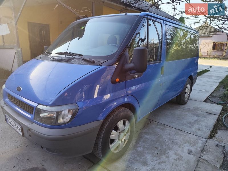 Минивэн Ford Transit 2001 в Виноградове