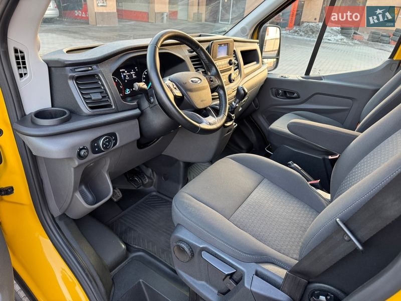Вантажний фургон Ford Transit 2021 в Ірпені