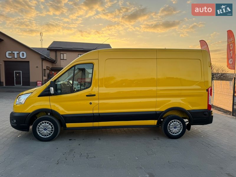 Вантажний фургон Ford Transit 2021 в Ірпені