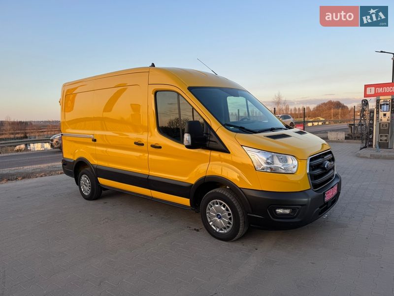 Вантажний фургон Ford Transit 2021 в Ірпені