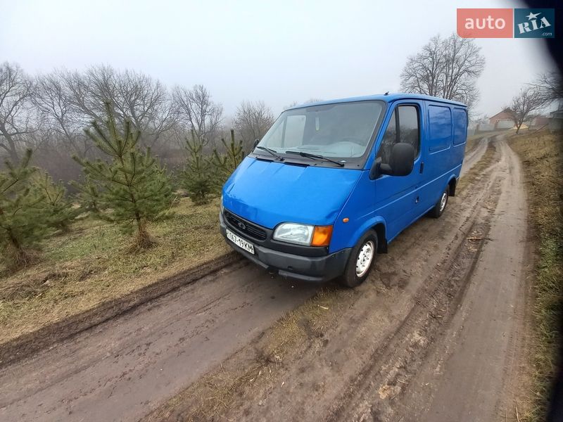 Грузовой фургон Ford Transit 1989 в Ромнах