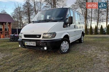 Грузовой фургон Ford Transit 2003 в Ратным