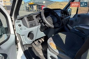 Вантажопасажирський фургон Ford Transit 2007 в Києві