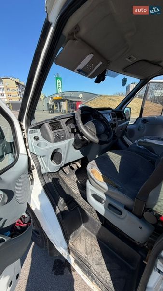 Вантажопасажирський фургон Ford Transit 2007 в Києві