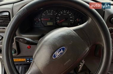 Автовоз Ford Transit 2005 в Луцьку