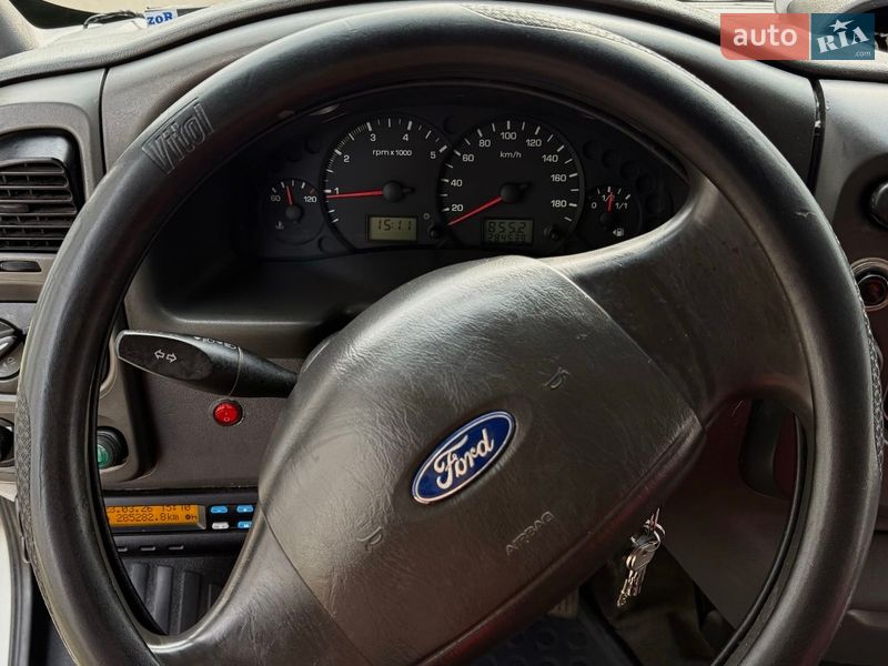 Автовоз Ford Transit 2005 в Луцьку