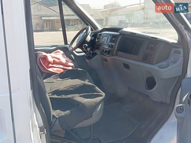 Грузовой фургон Ford Transit 2010 в Киеве фото 7 Грузовой фургон Ford Transit 2010 в Киеве