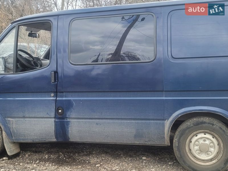 Грузопассажирский фургон Ford Transit 1996 в Краматорске