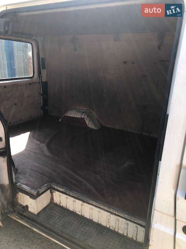 Грузопассажирский фургон Ford Transit 1997 в Чугуеве фото 2 Грузопассажирский фургон Ford Transit 1997 в Чугуеве