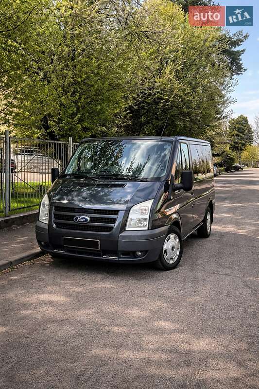 Ford Transit 2010