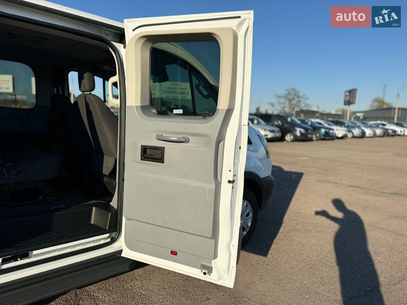 Городской автобус Ford Transit 2017 в Киеве