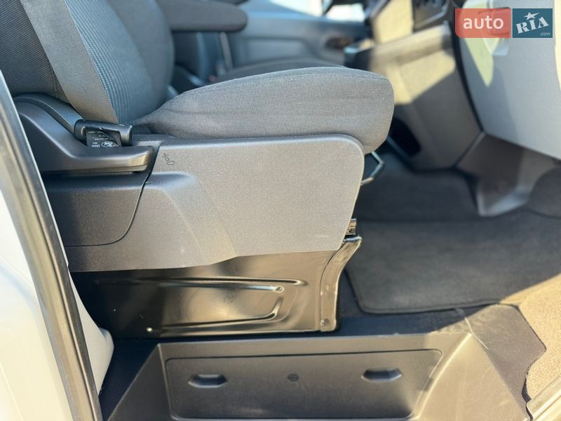 Городской автобус Ford Transit 2017 в Киеве