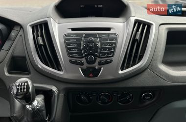 Вантажний фургон Ford Transit 2019 в Мукачевому
