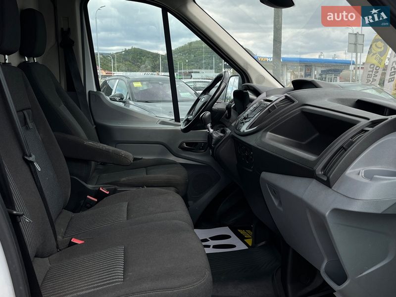 Вантажний фургон Ford Transit 2019 в Мукачевому