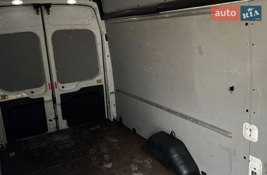 Вантажний фургон Ford Transit 2019 в Мукачевому