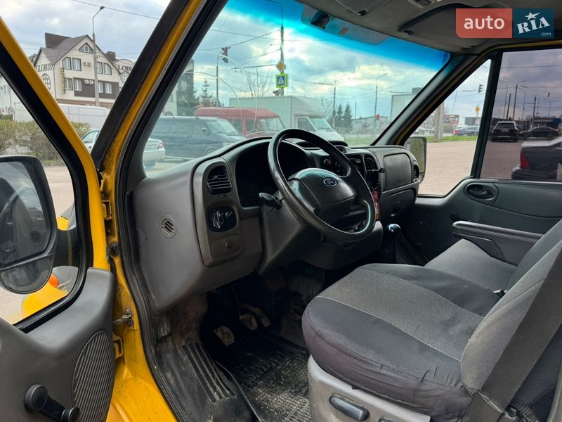 Грузовой фургон Ford Transit 2003 в Тернополе