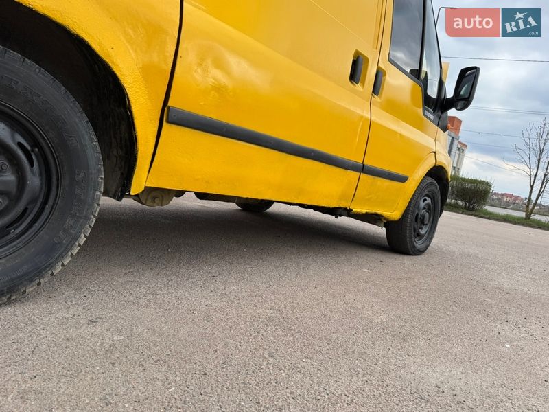 Грузовой фургон Ford Transit 2003 в Тернополе