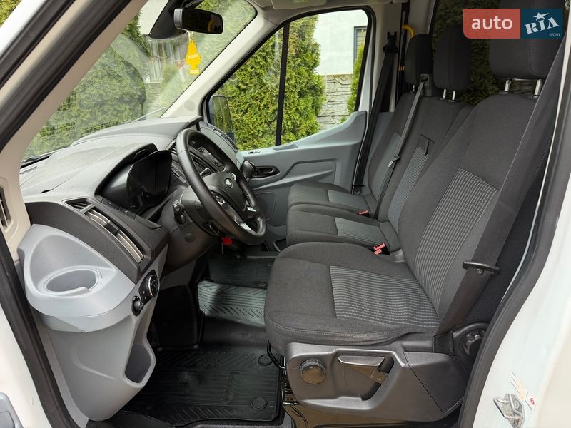 Минивэн Ford Transit 2017 в Радивилове
