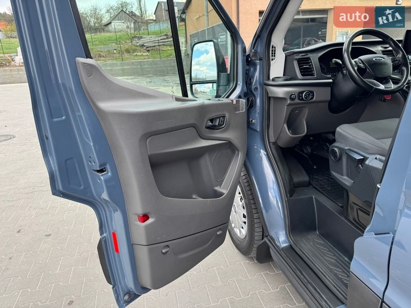 Вантажний фургон Ford Transit 2020 в Бучі