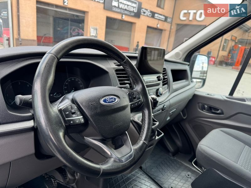 Вантажний фургон Ford Transit 2020 в Бучі