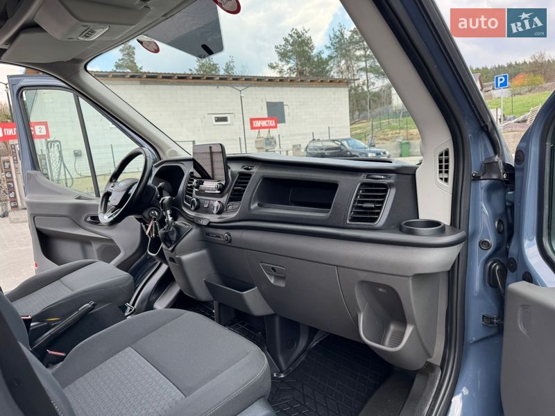 Вантажний фургон Ford Transit 2020 в Бучі
