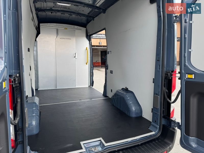 Вантажний фургон Ford Transit 2020 в Бучі