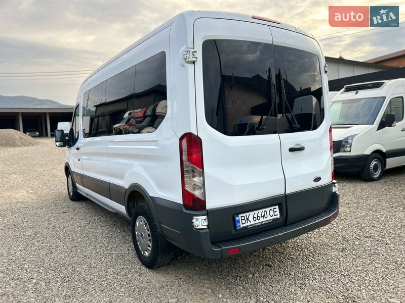 Микроавтобус Ford Transit 2015 в Хусте