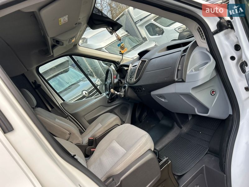 Микроавтобус Ford Transit 2015 в Хусте